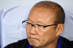 Bị AFC phạt nặng, HLV Park Hang Seo bị mất quyền chỉ đạo?