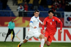U19 Uzbekistan thất bại muối mặt trước U19 Hàn Quốc