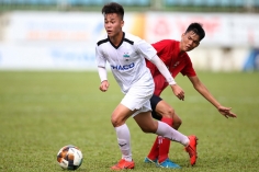 U21 Hồng Lĩnh Hà Tĩnh đè bẹp U21 HAGL trên sân Pleiku
