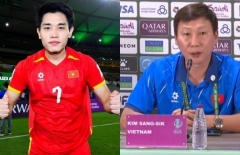 HLV Kim Sang Sik lên tiếng về Đình Bắc trước thềm bán kết với U23 Trung Quốc