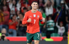 Ronaldo báo tin không thể vui hơn đến tuyển Bồ Đào Nha