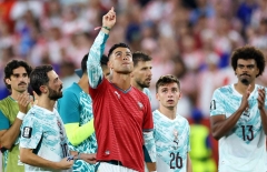 Ronaldo: 'Chiến thắng này dành cho Diogo Jota'