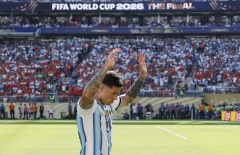 Enzo Fernandez lần đầu lên tiếng sau tấm thẻ đỏ tại World Cup