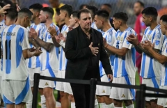 HLV Colombia: 'Chúng tôi thua, nhưng tôi không cảm thấy đó là một thất bại'