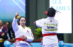 Bộ đôi võ sĩ trẻ bùng nổ cảm xúc khi giành huy chương đầu tiên cho Việt Nam