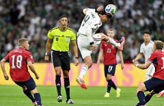 Trực tiếp CH Séc 0-0 Mexico: Séc cố tấn công