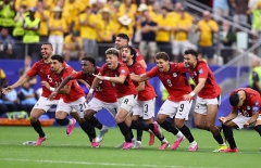 Hạ Australia trên chấm luân lưu, Ai Cập lần đầu vào vòng 1/8 World Cup