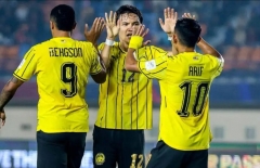Báo Malaysia công bố tin vui kép, bất ngờ nhắc thẳng tên ĐT Việt Nam