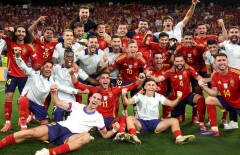 Tây Ban Nha đứng trước cơ hội làm nên lịch sử ở Euro