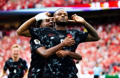 Áp đảo hoàn toàn Qatar, Canada lập kỉ lục độc lạ ở World Cup