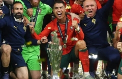 Không đá cho Bồ Đào Nha, Ronaldo vẫn nhận vinh dự đặc biệt trước World Cup