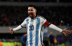 CHÍNH THỨC: Vượt mặt Ronaldo, Messi đi vào lịch sử World Cup