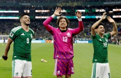 Mexico phá bỏ lời nguyền 40 năm tại World Cup
