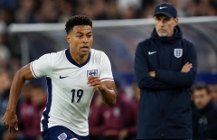 Ollie Watkins lên tiếng sau cú sốc bị Tuchel gạch tên khỏi ĐT Anh