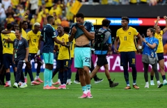 Lời nguyền toàn thắng vòng bảng khiến các đội lạnh gáy tại World Cup
