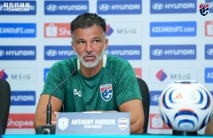 Báo Thái chờ FIFA ASEAN Cup để 'phán xét' HLV Hudson