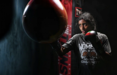 Nữ pháp y giấu mẹ học boxing, trở thành niềm tự hào SEA Games