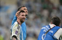 Siêu máy tính dự đoán Argentina vs Ba Lan: Messi lo sốt vó