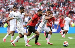 Trực tiếp bóng đá Ai Cập 1-1 Iran: Đôi công rực lửa