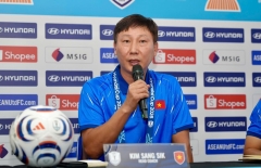 Trực tiếp HLV Kim Sang Sik họp báo trận Việt Nam vs Malaysia, 11h30 hôm nay 18/8