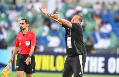 HLV Ả Rập Xê Út bất ngờ khen U17 Uzbekistan dù thua khi chơi hơn 2 người