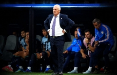 HLV Paraguay nổi giận, ‘đỡ đạn’ cho học trò trước trận cầu sinh tử tại World Cup 2026