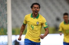 Chê Neymar và hạ thấp Brazil, ngôi sao Nhật Bản bị đội trưởng Selecao dằn mặt