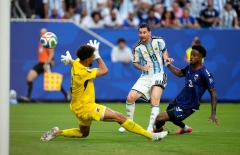 Cape Verde và khúc ca người phàm trước vị thần bóng đá Lionel Messi