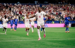 Hai trận liên tiếp ngồi ngoài, Marcus Rashford đang gặp chuyện gì ở tuyển Anh?