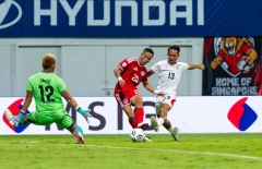 'Đóa hoa nở muộn' của Singapore tuyên bố mục tiêu quan trọng trước bán kết AFF Cup