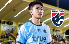 Ghi 2 bàn trong 5 phút, cầu thủ Thái Lan trở thành nhân vật đặc biệt giúp tuyển Việt Nam vô địch