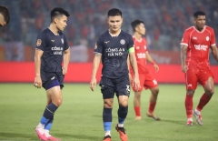 Quang Hải hé lộ cách CAHN vượt khó sau chiếc thẻ đỏ của Văn Hậu