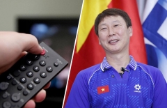 Gia đình HLV Kim Sang-sik tắt tivi khi Việt Nam bị dẫn 0-2
