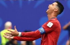 Ronaldo bị đánh giá tệ nhất sau trận hòa của Bồ Đào Nha