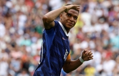 Video bàn thắng: Mbappe hoàn tất cú đúp vào lưới tuyển Anh