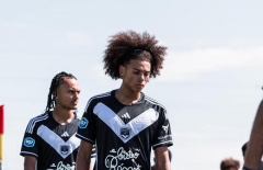 “Thần đồng Việt kiều 100 năm có một” cập bến V.League, hâm nóng derby Nghệ Tĩnh