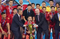 CHÍNH THỨC: Quang Hải lập kỷ lục chưa từng có của bóng đá Việt Nam