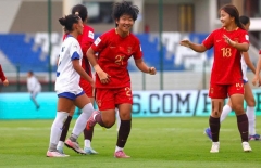 Trung Quốc thắng hủy diệt 7-0, chính thức ghi tên vào vòng 1/8 World Cup