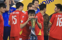 HLV Kim Sang Sik nói lời thật lòng về Công Phương