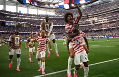 Trực tiếp bóng đá Mỹ 3-0 Paraguay: Chờ đợi hiệp 2