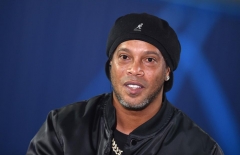 Ronaldinho chỉ ra hai ứng viên nặng ký cho chức vô địch World Cup 2022