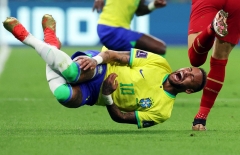 ĐT Brazil lo ngại điều chẳng lành với Vinicius sau chấn thương của Neymar