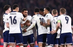Chưa đá World Cup, tuyển Anh đã phải nhận cơn ác mộng đầu tiên