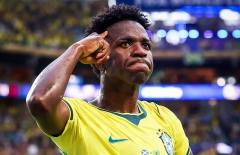 Vinícius nhận lỗi và hứa hẹn cùng Brazil vô địch World Cup 2030
