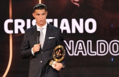 Ronaldo xác nhận tương lai sát thềm World Cup, quyết đấu Messi đến cùng