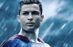 Ngồi dự bị nhưng Ronaldo vẫn được ví như 'siêu nhân giáng thế'