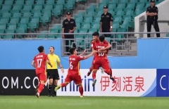 Nhận bàn thua phút bù giờ, U23 Việt Nam ngậm ngùi chia điểm với Thái Lan