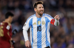 Không có Messi, Argentina vẫn thắng dễ đội hạng 65 FIFA