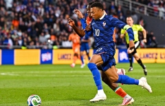 Tỷ lệ việt vị Pháp vs Senegal: Mbappe sẽ 'sập bẫy' bao nhiêu lần?