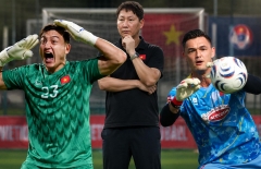 Cuộc chiến nơi khung thành ĐT Việt Nam, HLV Kim Sang-sik gặp khó